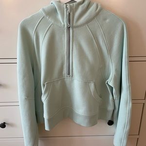 Lululemon Scuba Oversized half zip XS/S in Delicate Mint
